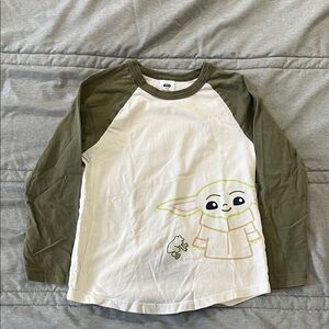 Hanna Andersson Olive and White Baby Yoda Long Sleeve Tee